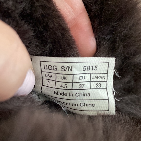UGGS 100% authentic tall chocolate - Picture 5 of 6